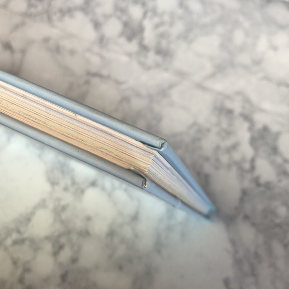 20,000 Leagues Under the Sea - A Puzzle Adventure Hardcover - Picture 2 of 9